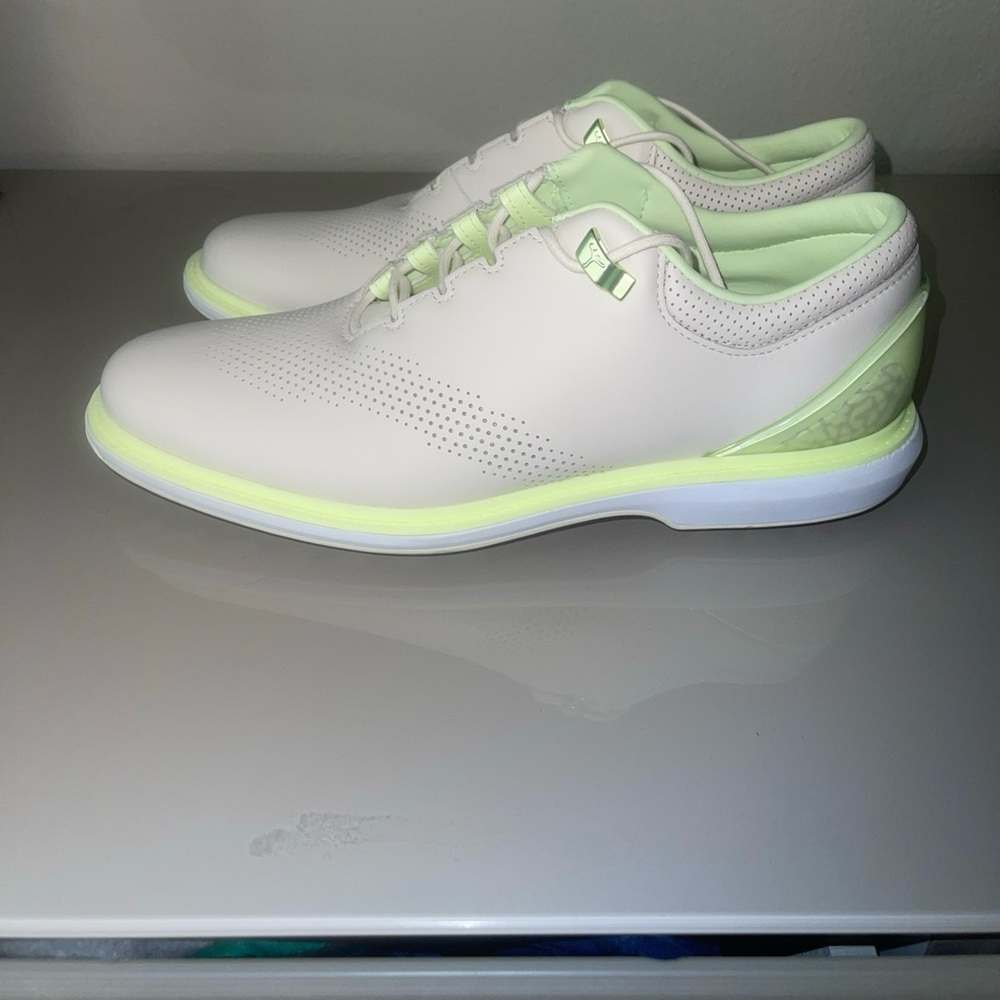 Jordan Golf Shoes View 2